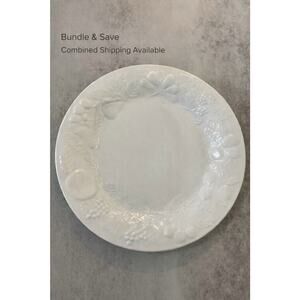 Vintage Gibson White Embossed Fruit Dinner Plate Ceramic 10.5” Textured